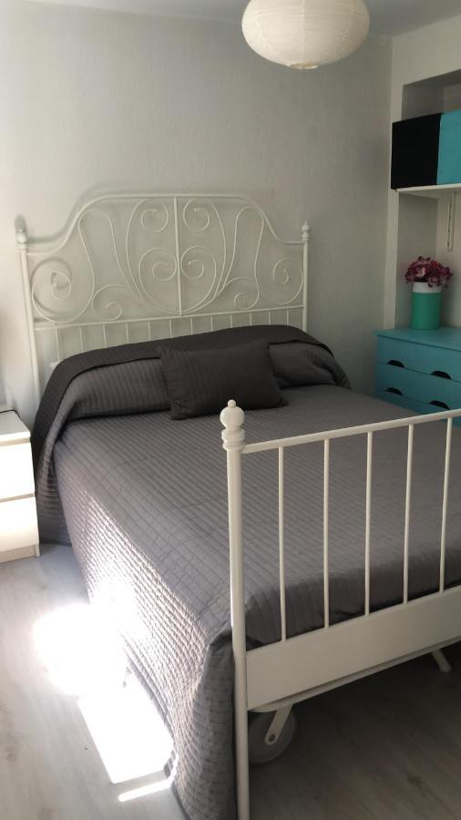 Apartamento 1 Dormitorio Y Salon Con Sofa Cama Bien Comunicado Con El Centro Seville Luaran gambar