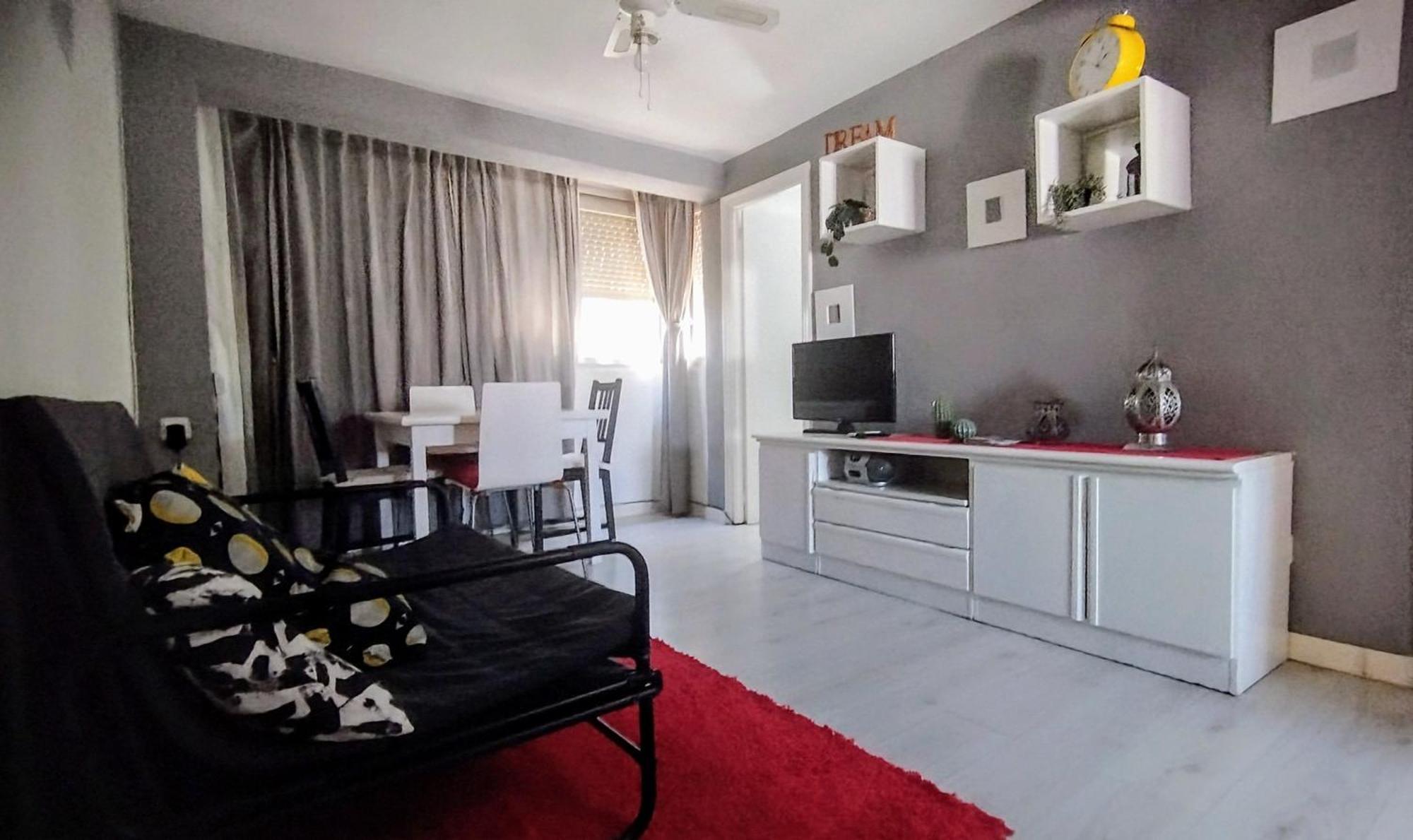 Apartamento 1 Dormitorio Y Salon Con Sofa Cama Bien Comunicado Con El Centro Seville Luaran gambar