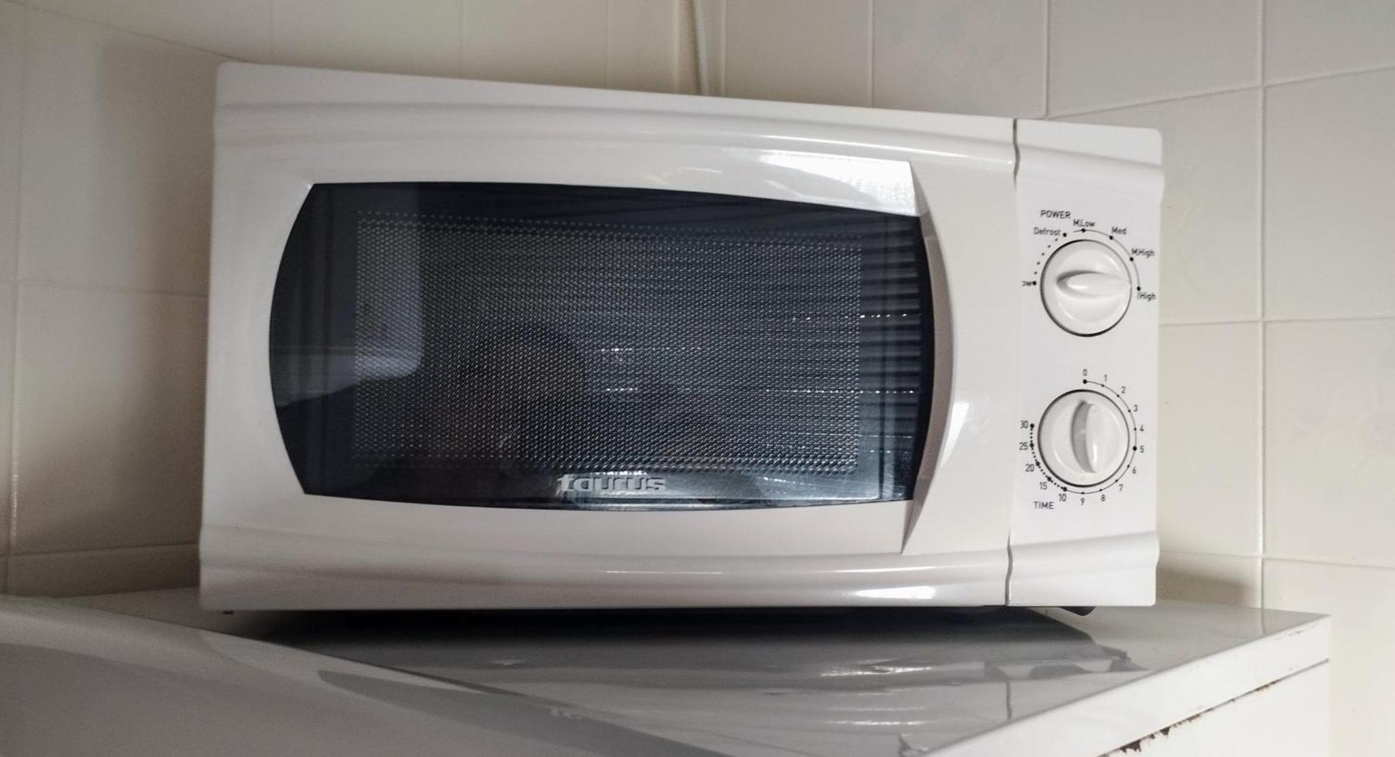 Apartamento 1 Dormitorio Y Salon Con Sofa Cama Bien Comunicado Con El Centro Seville Luaran gambar