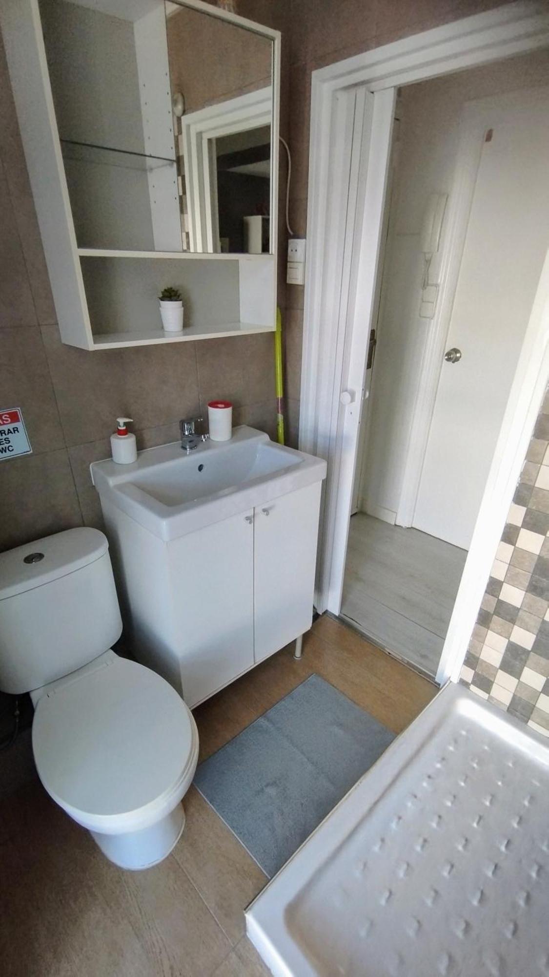 Apartamento 1 Dormitorio Y Salon Con Sofa Cama Bien Comunicado Con El Centro Seville Luaran gambar