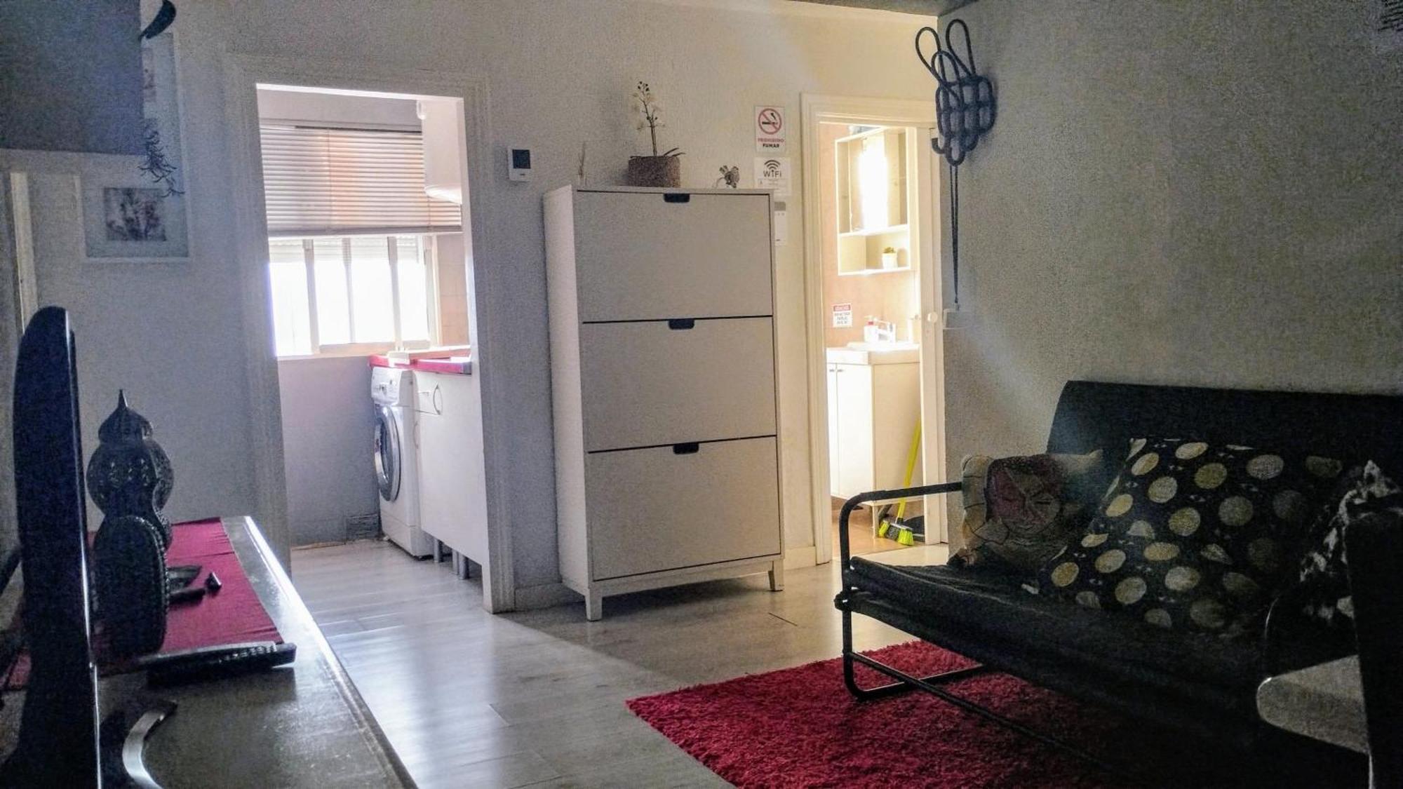 Apartamento 1 Dormitorio Y Salon Con Sofa Cama Bien Comunicado Con El Centro Seville Luaran gambar